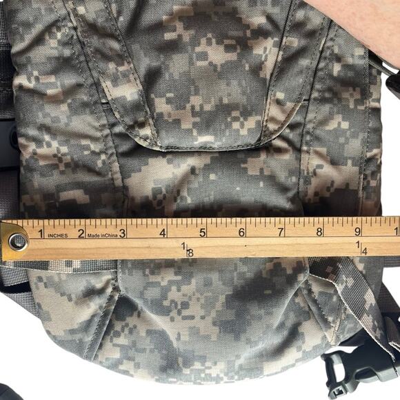 US Army CAMELBAK Camouflage Backpack Water Hydration System Bladder Military - Picture 7 of 8